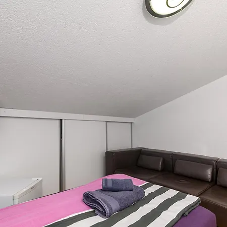 House With A Parking Space - 13655 Medulin