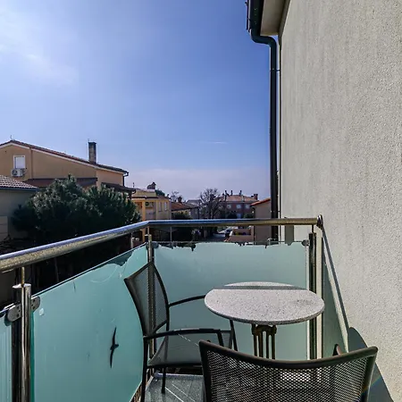 Vakantiehuis House With A Parking Space - 13655