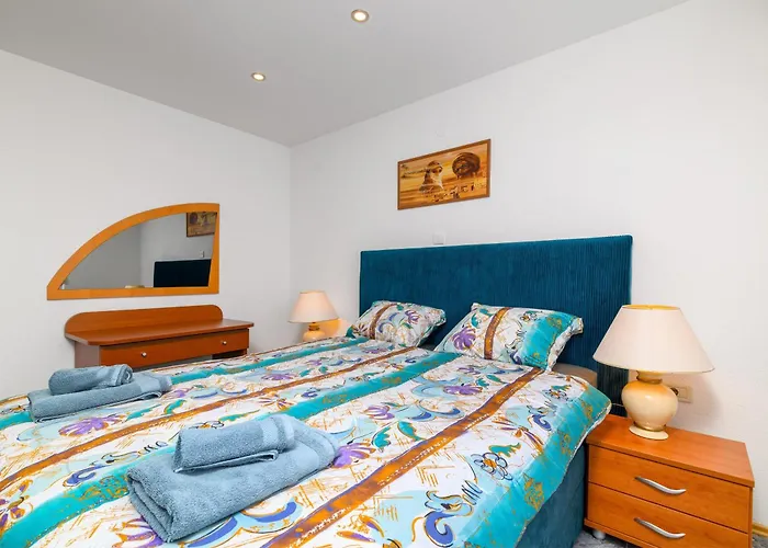 Prázdninový dům House With A Parking Space - 13655 Medulin