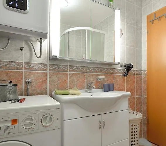 House With A Parking Space - 13655